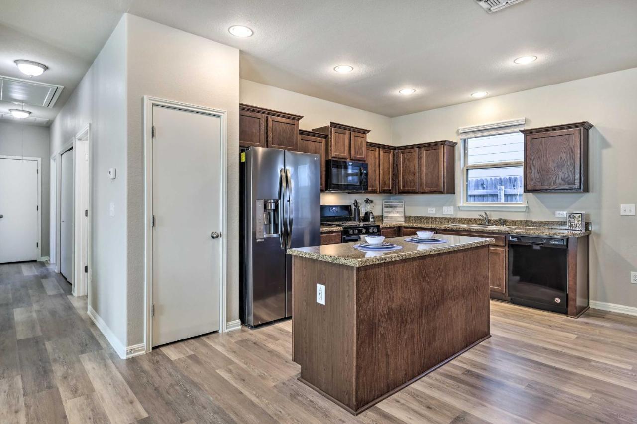 Buda Home With Smart Tv About 19 Mi To Downtown Austin Esterno foto